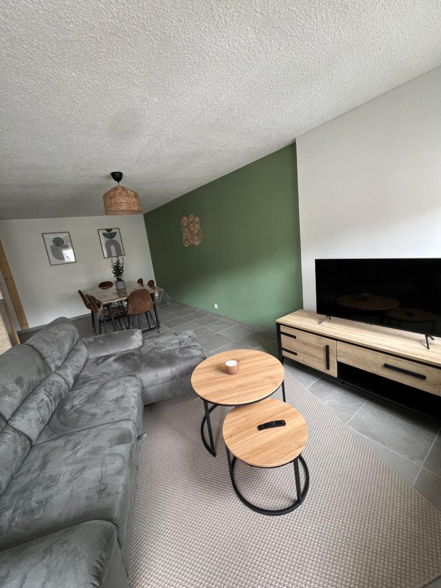 Spacieux Et Confortable - Centre Ville De Briancon - Serre-Chevalier - Garage Et Wifi Esterno foto